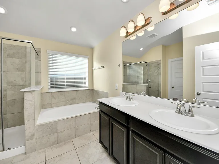24654 Greenwood Bay Dr — Photo 15