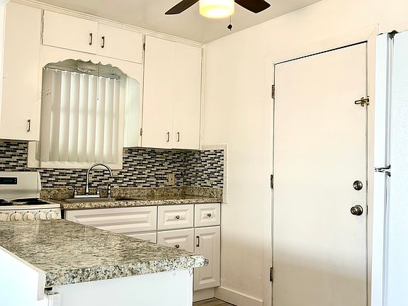 4th image of 2741 Brooks Ave NE #2