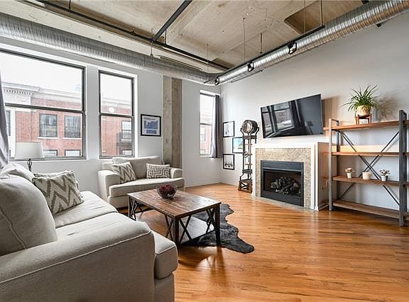 5th image of 2107 Grand Blvd APT 504