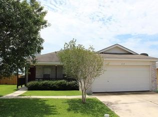 137 Eagle Dr, Luling, TX 78648