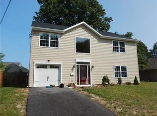 62 Idlewild Rd, Edison, NJ 08817