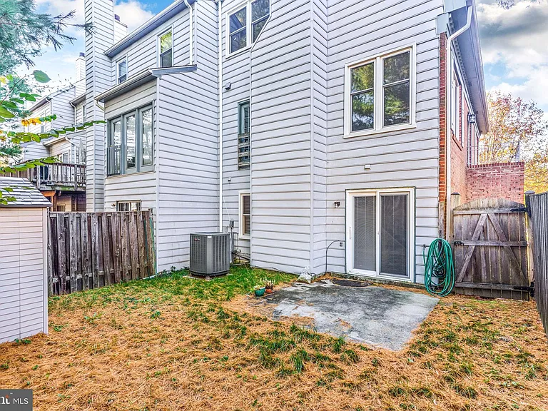 2148 Colonel Way — Photo 39