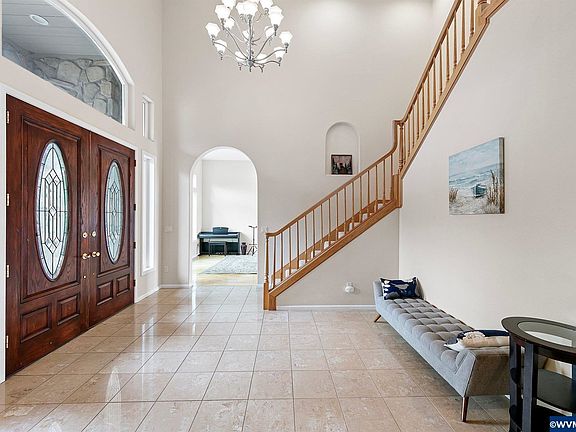 5th image of 4055 NW Live Oak Pl