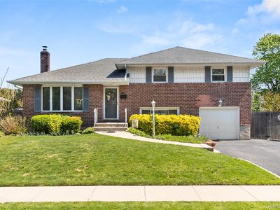 21 Reese Place, Farmingdale, NY, 11735