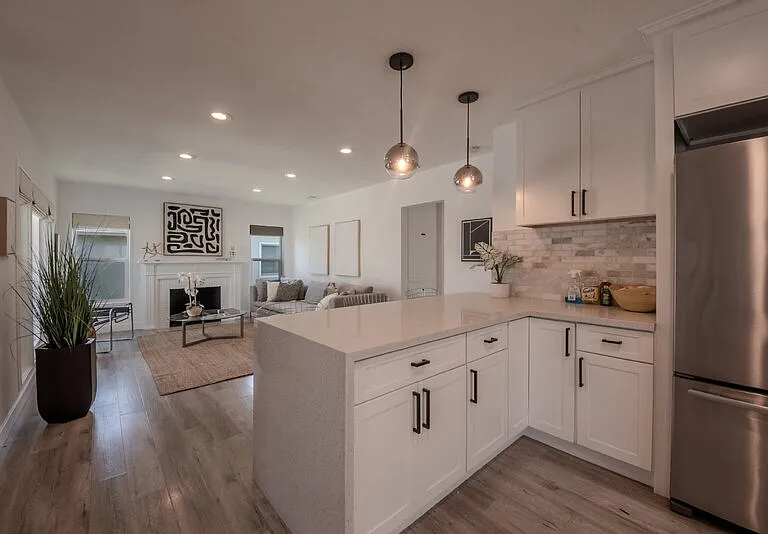 3914 Somerset Dr — Photo 7