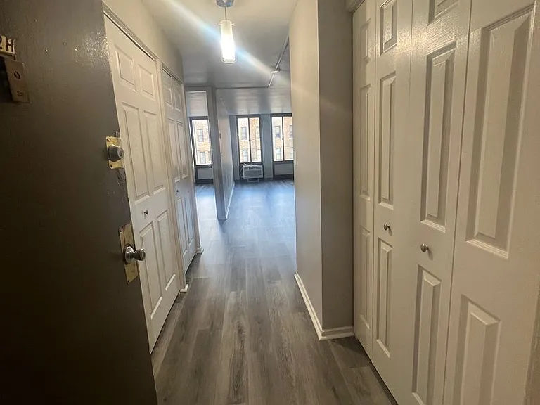 7251 At Waters Edge — Photo 8