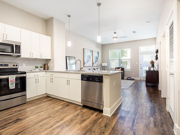 2nd image of 25222 Northwest Fwy APT 346