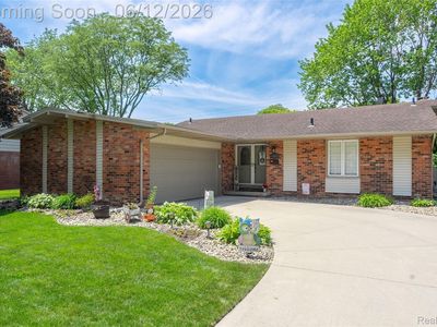 18481 Westbrook Dr, Livonia, MI, 48152
