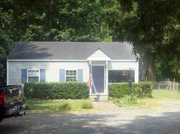 740 Waters Rd, Chesapeake, VA 23322
