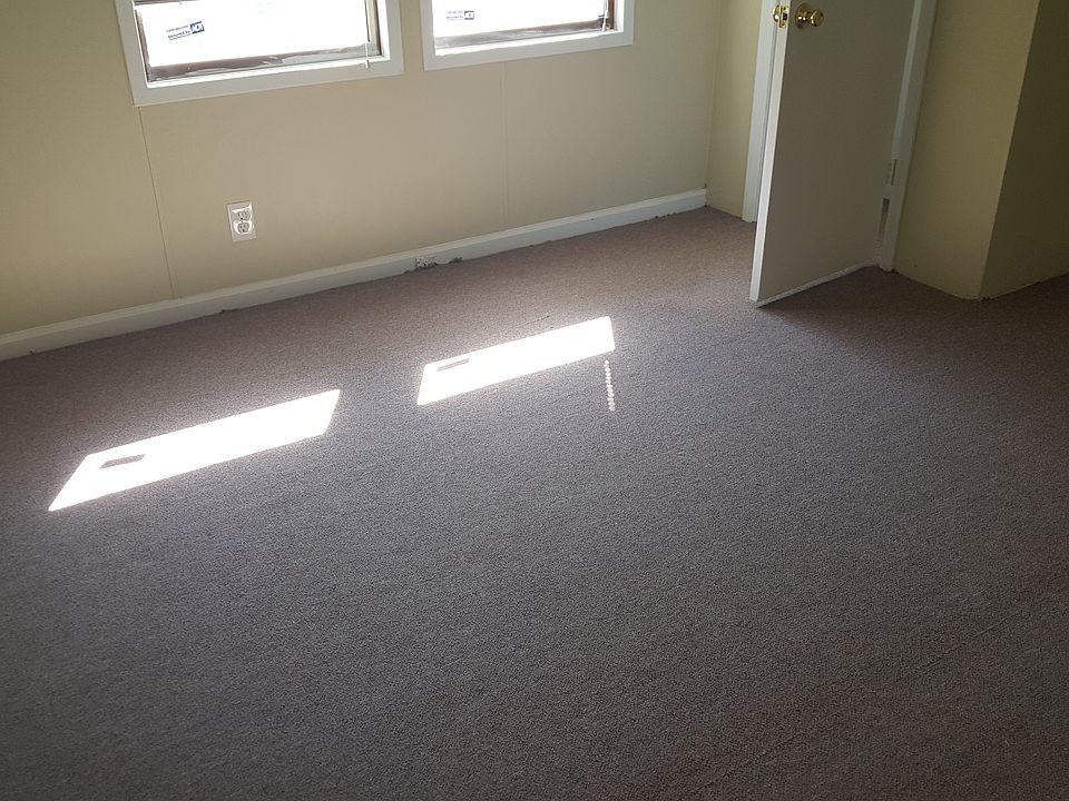 1st image of 923 Orange Ave NW