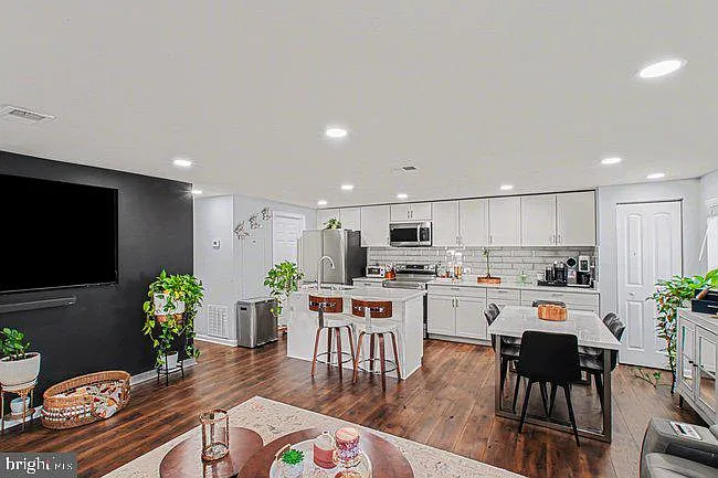 3 Winthrop Way photo 1