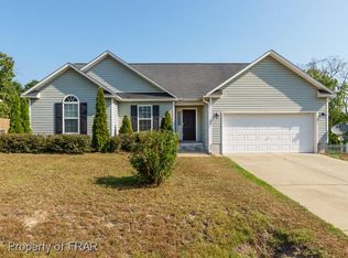 345 Copper Creek Dr, Raeford, NC 28376