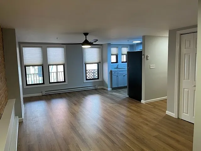 560 Main St #1 — Photo 2