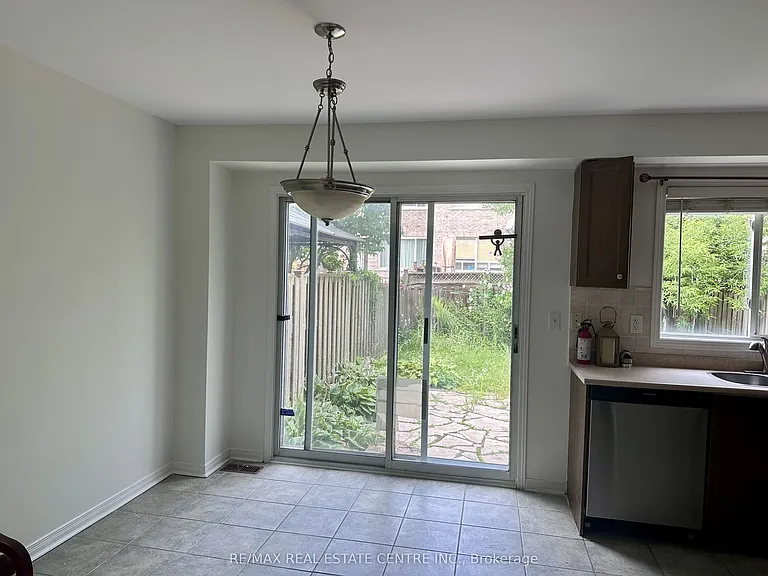 5673 Flora Dr — Photo 6