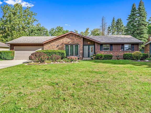 2nd image of 4840 Crofton Dr