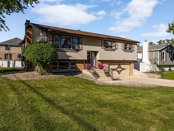 2nd image of 1138 Timber Ln