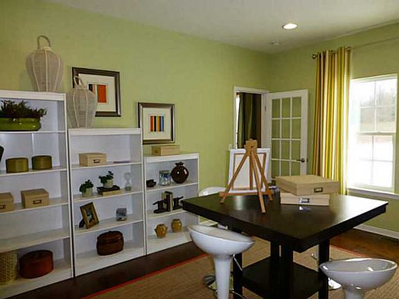 2nd image of 133 Windham Ln