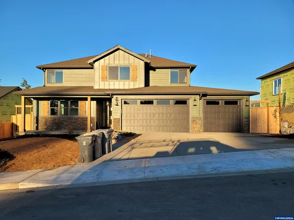 677 NW Crater Lake Dr, Dallas, OR 97338