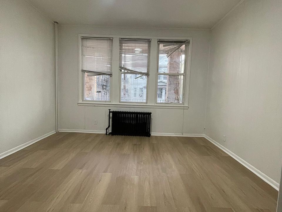 2nd image of 46 W 18th St APT 2