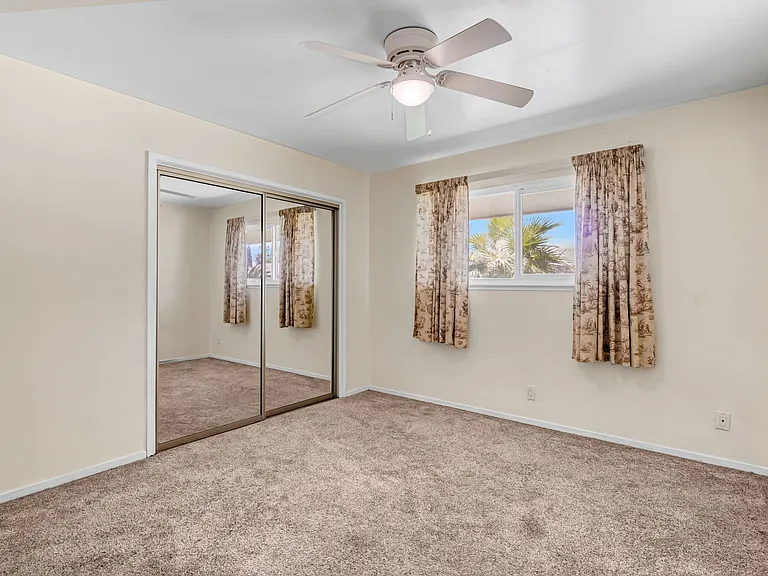 5170 E Huntington Ave — Photo 26