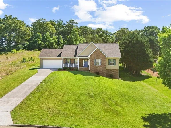 194 E Ridges Dr, Chuckey, TN 37641