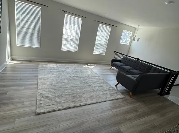 1846 Ritter Dr, Windsor Mill, MD 21244