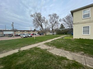 614 E 11th Ave #3, Mitchell, SD 57301