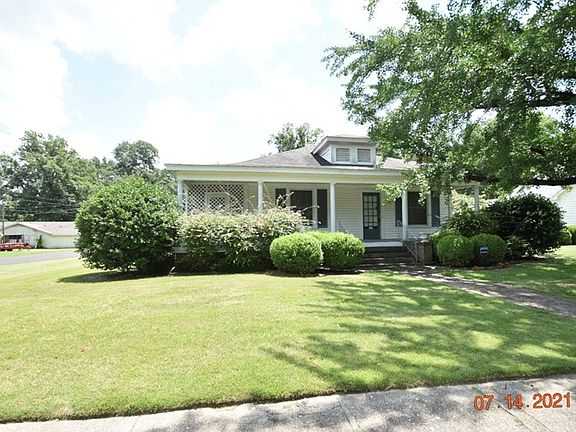 2nd image of 522 Bell Ave