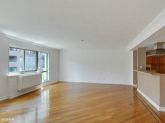 4th image of 359 W 11th St #5AB