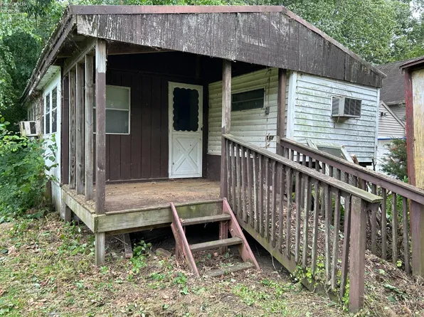 6645 Ottawa Ave N, Oak Harbor, OH 43449