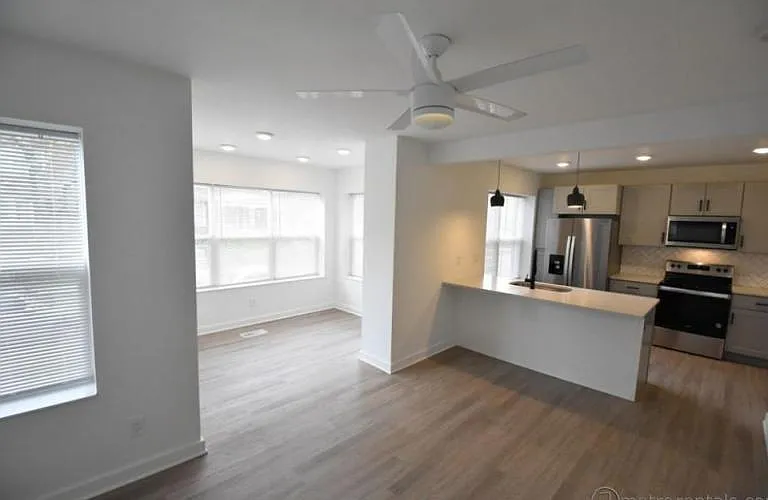1400 Hamlet St — Photo 4