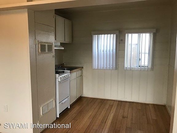 2nd image of 1509 N Wilmington Blvd APT C