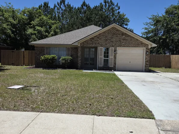 119 Wayfair Ln, Hinesville, GA 31313