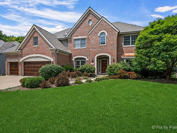 3rd image of 1105 Thoroughbred Cir