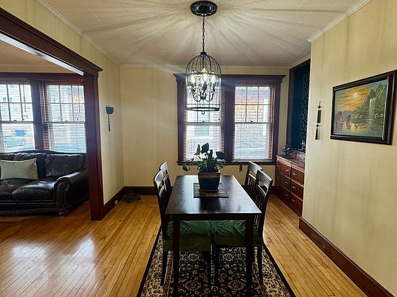 5th image of 52 Hussey St #1