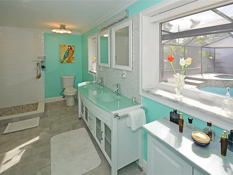 7020 Mango Ave S — Photo 36