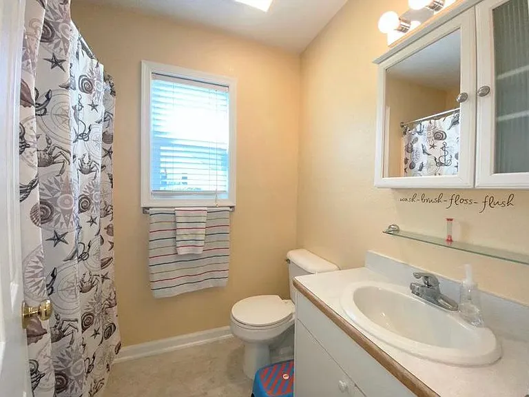 3217 Caratoke Hwy — Photo 28