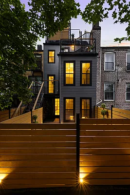 Rented by Bank Neary | media 1