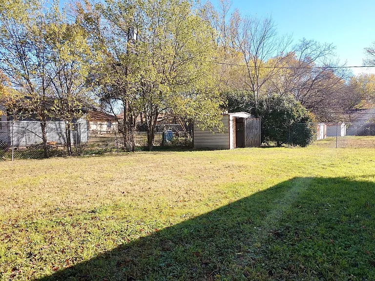 2313 Dover Rd — Photo 18
