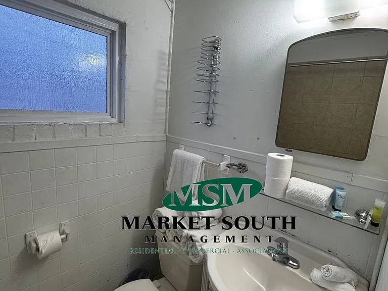 317 W Huntingdon St #A — Photo 13