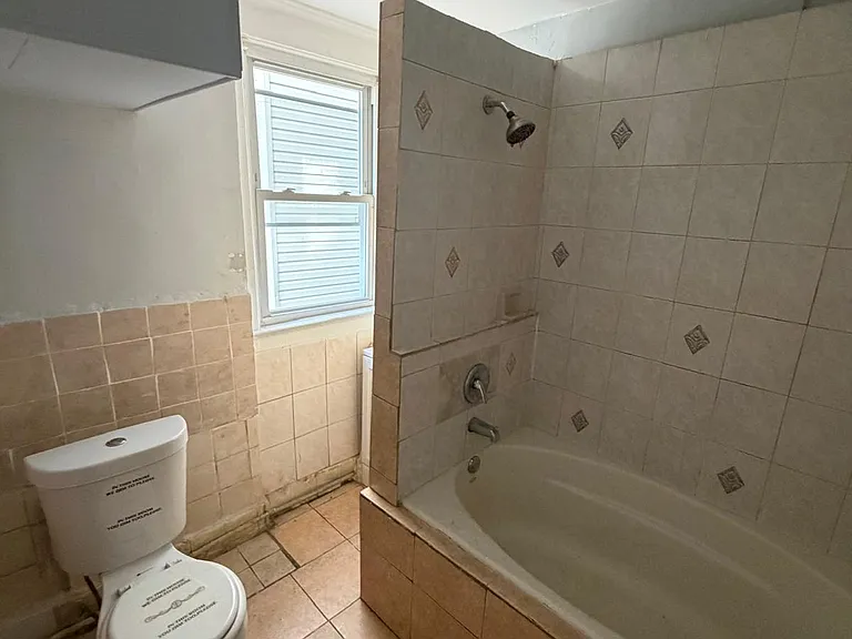 56 Cypress St #2 — Photo 7