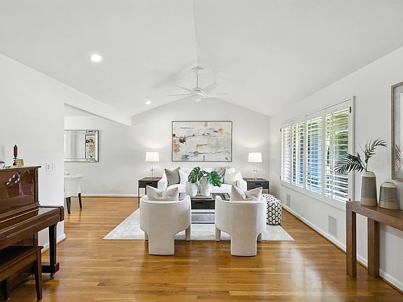 5th image of 6182 Calle Del Conejo