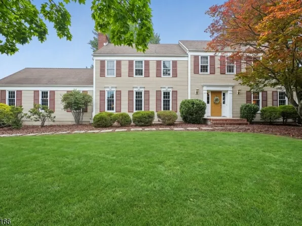 10 Sunnyfield Dr, Readington Twp., NJ 08889
