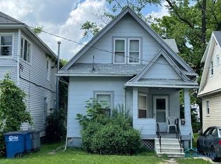 3253 Maplewood Ave, Toledo, OH 43610