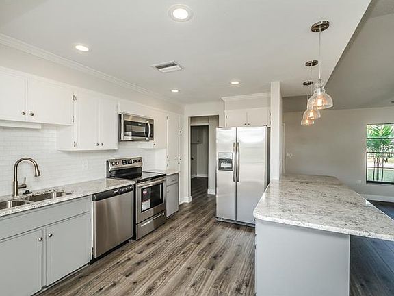5th image of 2816 Blossom Lake Dr