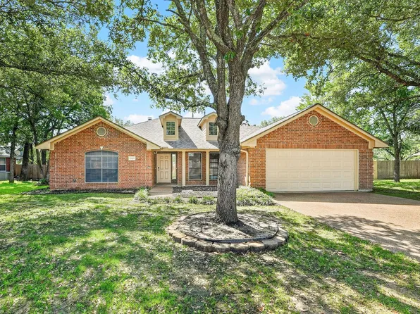 2925 Mirrormere Cir, Bryan, TX 77807