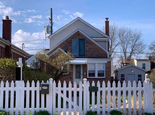 7735 W Summerdale Ave, Chicago, IL