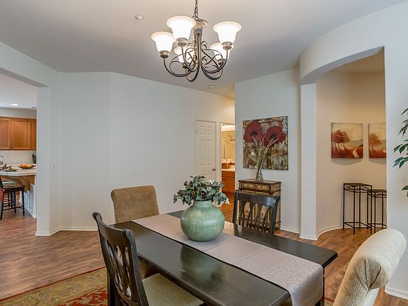 3rd image of 10120 Oak Spur Way