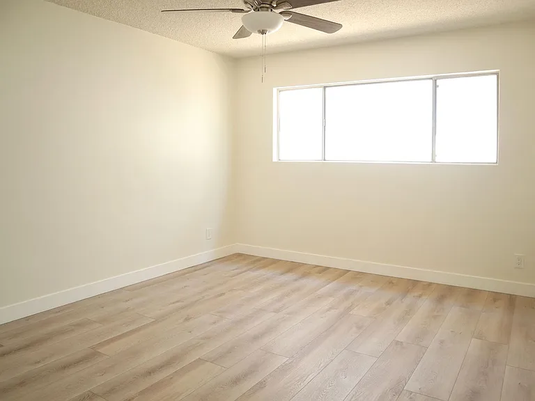 1740 Harvard Towers — Photo 10