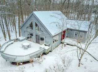 5400 Richardson Rd, Howell, MI 48843